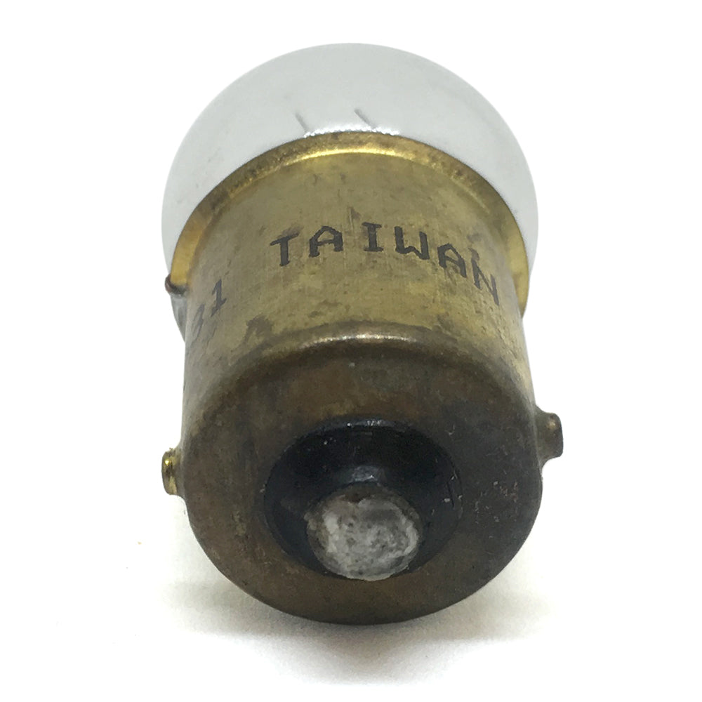 631 9 Watt Auto Bulb